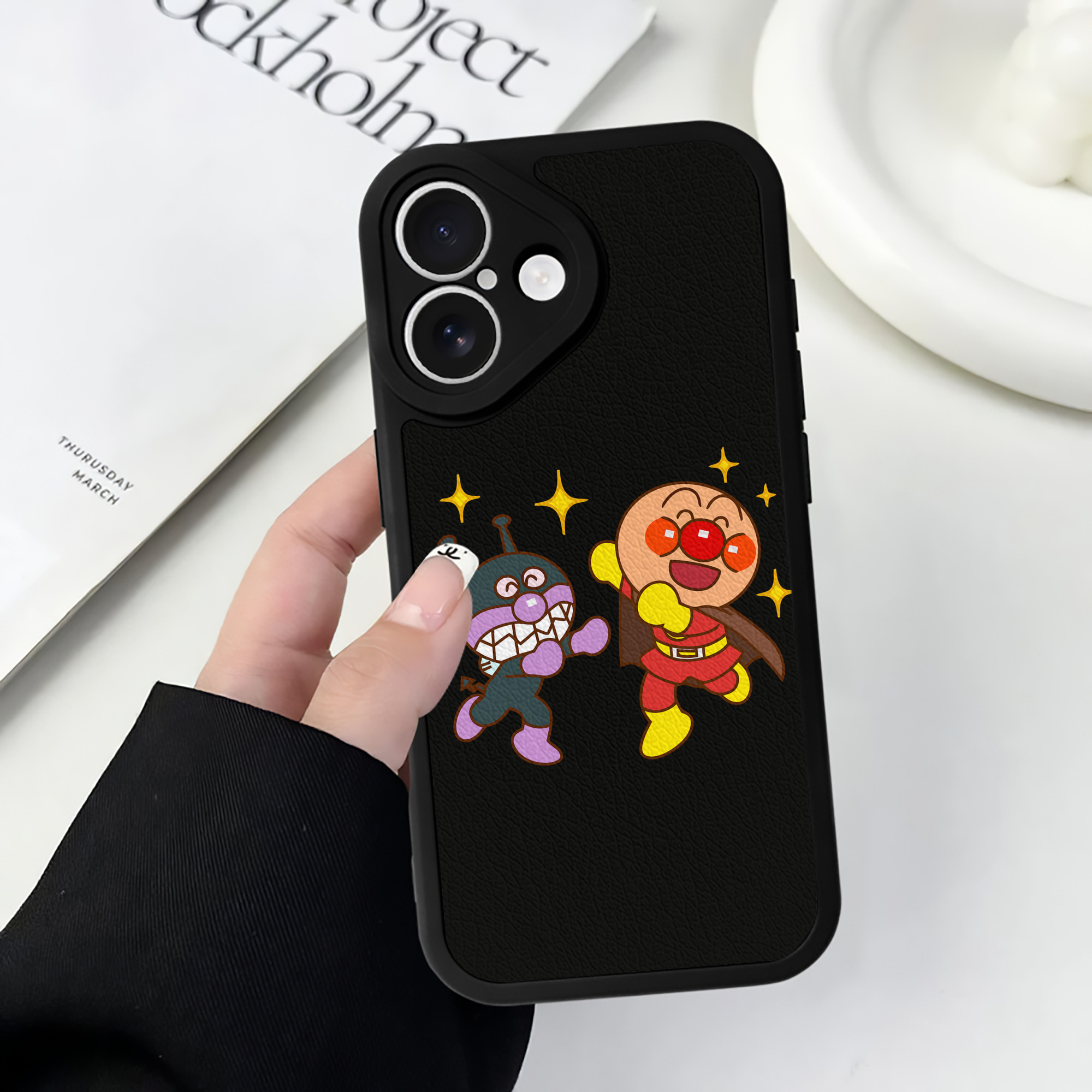（画像用） アンパンマン Anpanman 【iPhone 16シリーズ対応】シリコンスマホケース（レザー調） 材質：シリコン